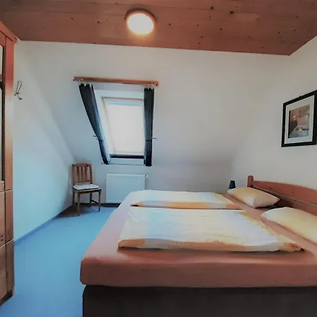 Ferienwohnung-stricker-3-2 Appartement *